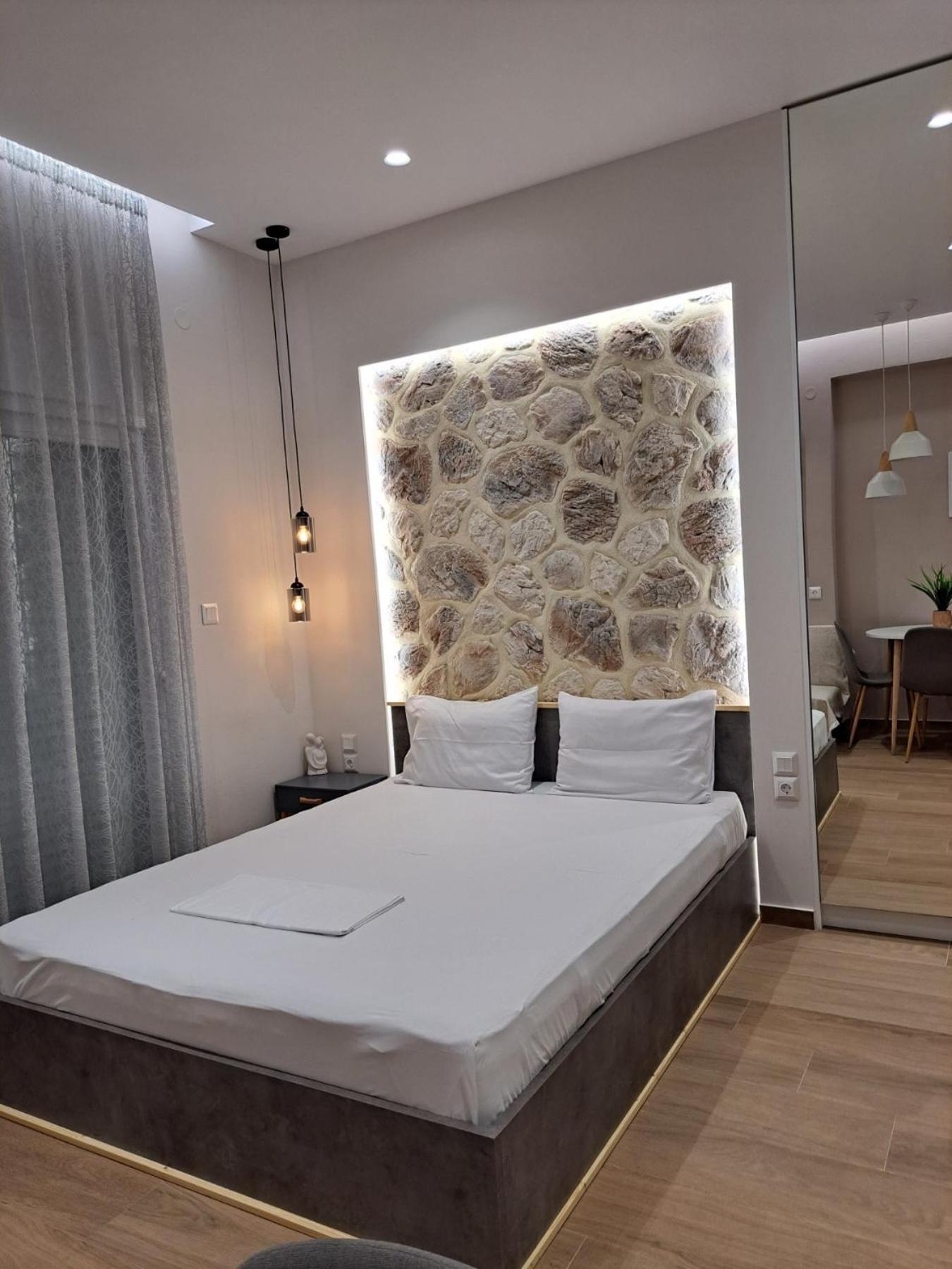 Eclectic Studio With Stone Volos Exterior foto